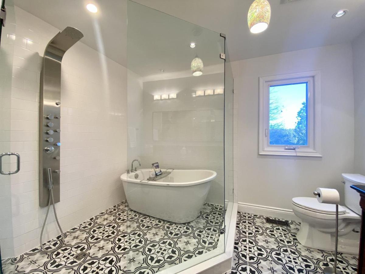 5000+ Sqft Cottage Near Toronto Bolton Εξωτερικό φωτογραφία